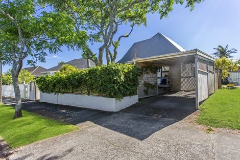 Photo of property in 1c Blackett Crescent, Meadowbank, Auckland, 1072