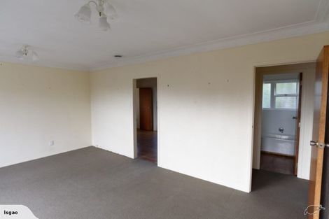 Photo of property in 2/81 Cardiff Road, Pakuranga, Auckland, 2010