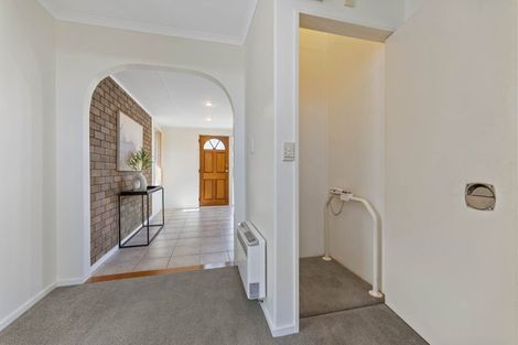 Photo of property in 2 Pipi Street, Two Mile Bay, Taupo, 3330