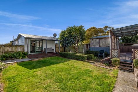Photo of property in 40 Queens Road, Glen Avon, New Plymouth, 4312