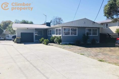 Photo of property in 2/26 Tonar Street, Northcote, Auckland, 0627