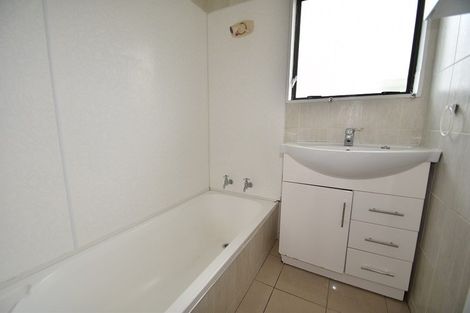 Photo of property in 1/14 Hatherley Place, Clendon Park, Auckland, 2103