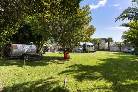 Photo of property in 160a Aberdeen Road, Campbells Bay, Auckland, 0620