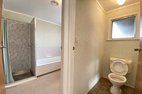 Photo of property in 1/2 Poseidon Place, Half Moon Bay, Auckland, 2012