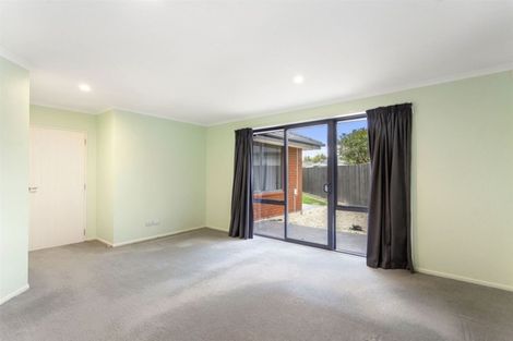 Photo of property in 6 Te Pihopa Way, Aidanfield, Christchurch, 8025