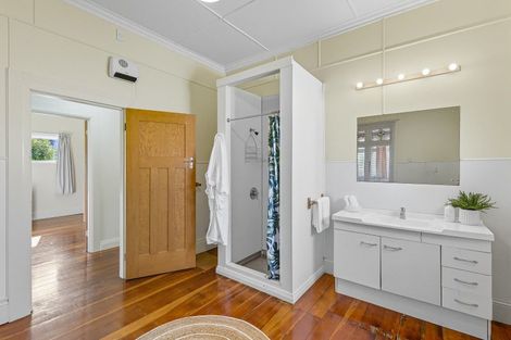 Photo of property in 106 Queen Street West, Levin, 5510