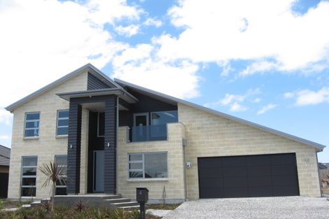 Photo of property in 4 Corsican Grove, Parklands, Christchurch, 8083