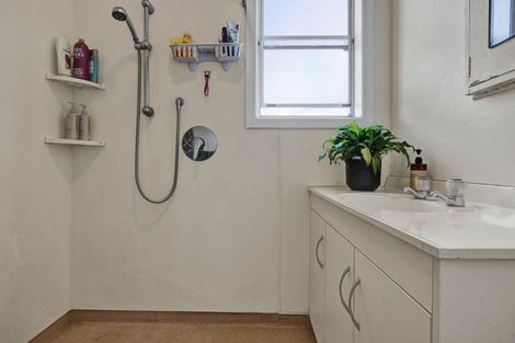 Photo of property in 1 Koromiko Street, Inglewood, 4330