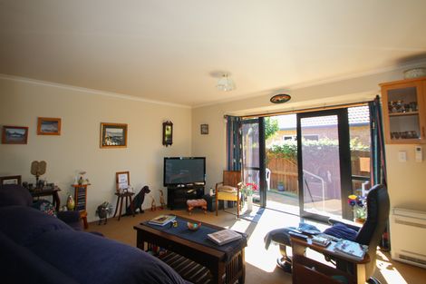 Photo of property in 12 Berkley Place, Oamaru North, Oamaru, 9400