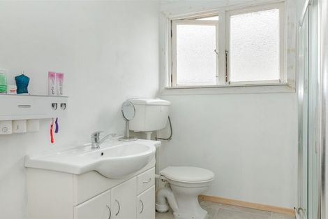 Photo of property in 5 Webb Street, Westport, 7825