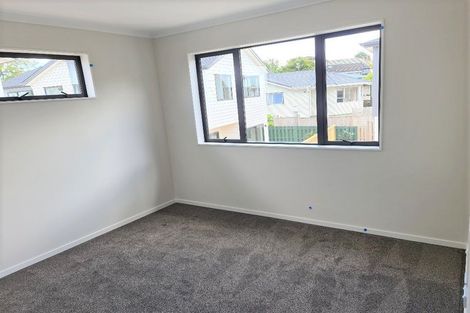 Photo of property in 12b Borrowdace Avenue, Botany Downs, Auckland, 2010