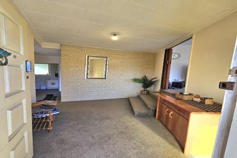 Photo of property in 235 Heta Road, Merrilands, New Plymouth, 4312