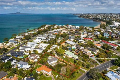 Photo of property in 889 Beach Road, Waiake, Auckland, 0630