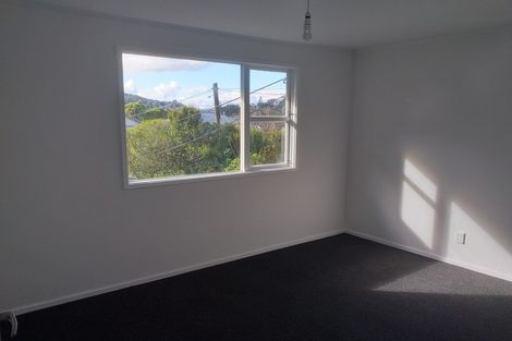 Photo of property in 38-40 Richmond Avenue, Karori, Wellington, 6012