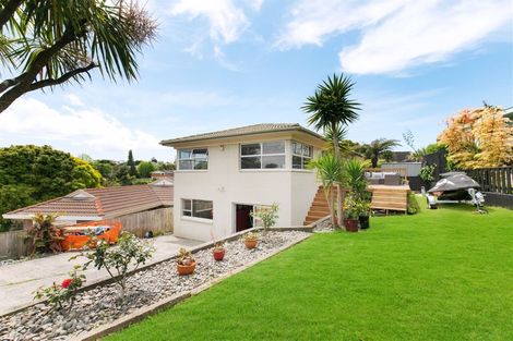 Photo of property in 1/11 Charles Dickens Drive, Mellons Bay, Auckland, 2014