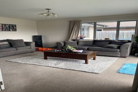 Photo of property in 43 Cassino Street, Rangiora, 7400