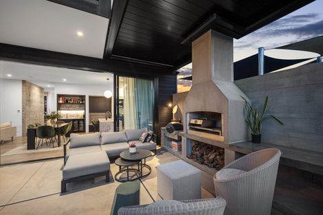 Photo of property in 23 Otakau Road, Milford, Auckland, 0620