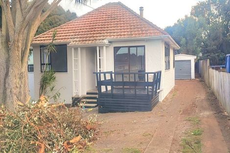 Photo of property in 8 Caen Road, Panmure, Auckland, 1072
