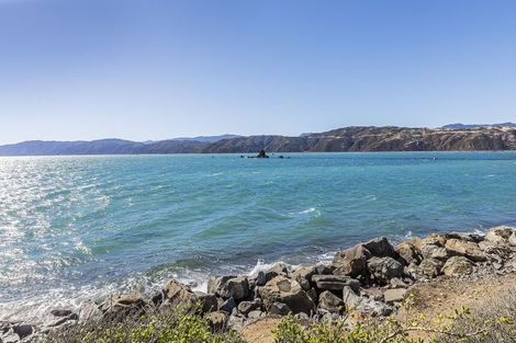 Photo of property in 29 Boardwalk Lane, Seatoun, Wellington, 6022