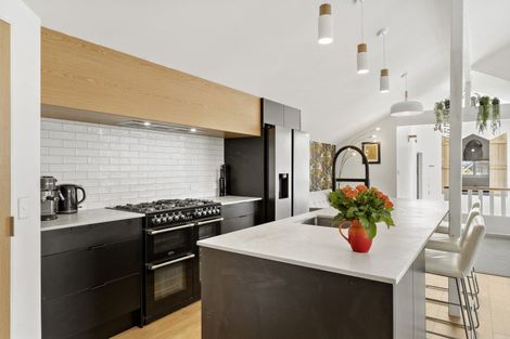 Photo of property in 223 Muritai Road, Eastbourne, Lower Hutt, 5013