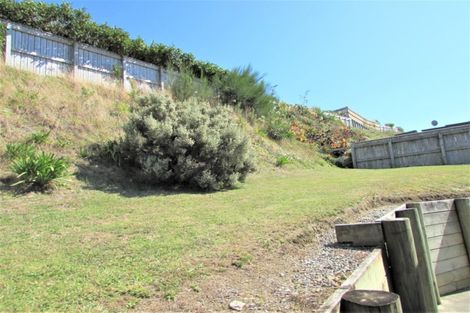 Photo of property in 48 Tongariro Drive, Aotea, Porirua, 5024