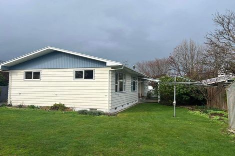 Photo of property in 5 Tait Place, Carterton, 5713