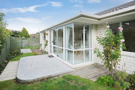 Photo of property in 33 Peer Street, Upper Riccarton, Christchurch, 8041