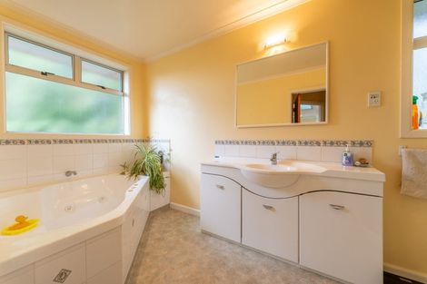 Photo of property in 102 Mountain View Road, Glenwood, Timaru, 7910