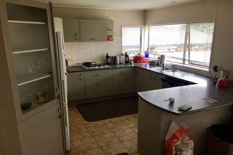 Photo of property in 10 Craigavon Drive, East Tamaki, Auckland, 2013