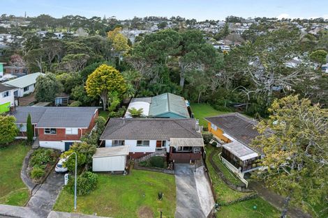 Photo of property in 46 Easton Park Parade, Glenfield, Auckland, 0629