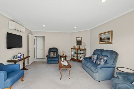 Photo of property in 3 Reeves Road, Rangiora, 7400