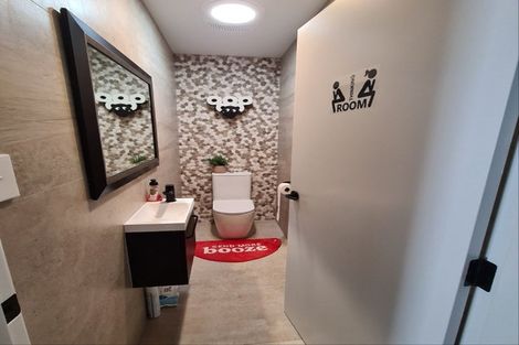 Photo of property in 84 Tabraham Crescent, Pyes Pa, Tauranga, 3112