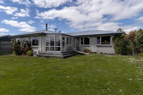 Photo of property in 27 Roseness Street, Palmerston, 9430