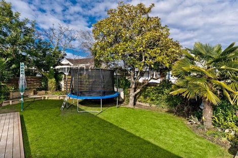Photo of property in 65 Luckens Road, West Harbour, Auckland, 0618