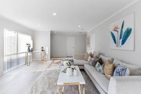 Photo of property in 3/8 Saints Court, Manurewa, Auckland, 2102