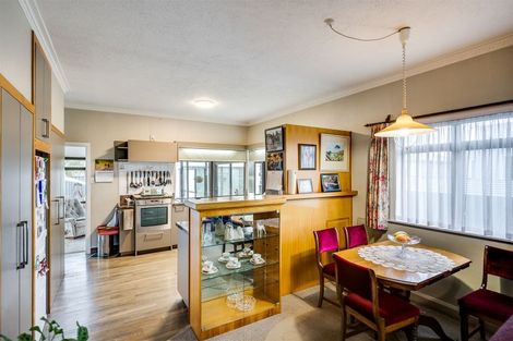 Photo of property in 5 Burness Road, Greenmeadows, Napier, 4112