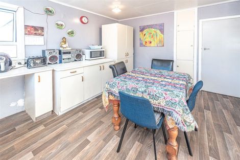 Photo of property in 202 Puriri Street, Castlecliff, Whanganui, 4501