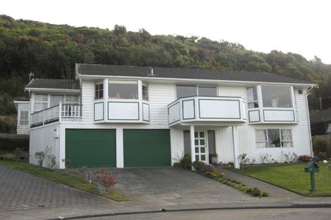 Photo of property in 28 Kilsyth Street, Karori, Wellington, 6012