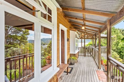 Photo of property in 6 Prouse Grove, Silverstream, Upper Hutt, 5019