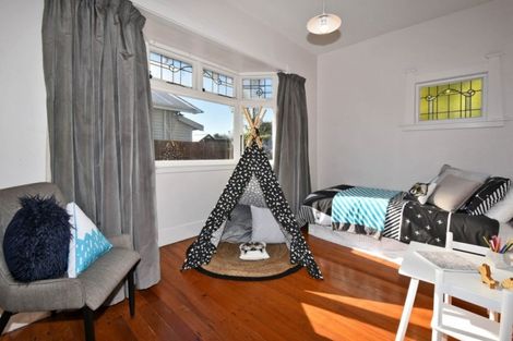 Photo of property in 132 Olliviers Road, Phillipstown, Christchurch, 8011