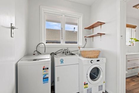 Photo of property in 21 Springbank Street, Bryndwr, Christchurch, 8053