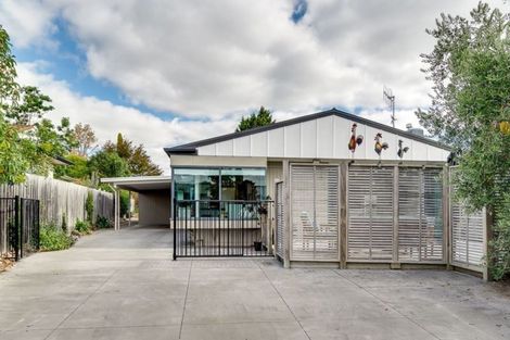 Photo of property in 15 Carl Avenue, Havelock North, 4130