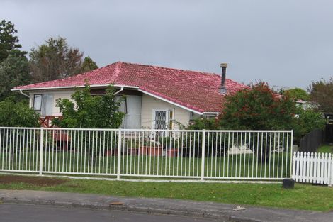Photo of property in 18 Newland Grove, Henderson, Auckland, 0610