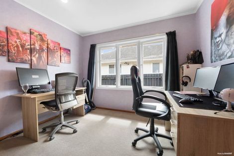 Photo of property in 31 Durham Street, Te Atatu Peninsula, Auckland, 0610