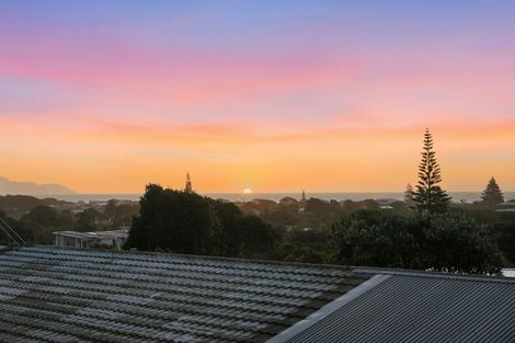 Photo of property in 43 Manuka Street, Otaki Beach, Otaki, 5512