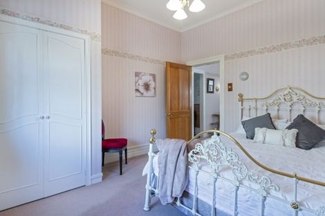 Photo of property in 90 Edgecumbe Road, Tauranga, 3110