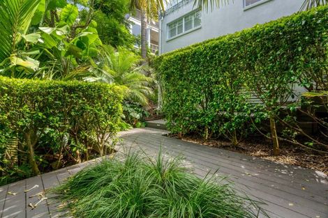 Photo of property in 87 Princes Street, Northcote Point, Auckland, 0627