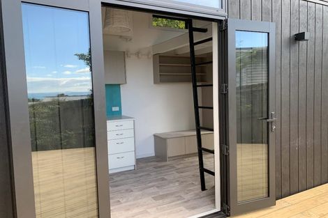 Photo of property in 2a Rimu Road, Stanmore Bay, Whangaparaoa, 0932