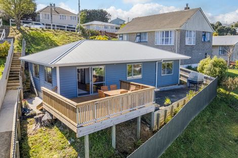 Photo of property in 17a Gloucester Street, Cannons Creek, Porirua, 5024