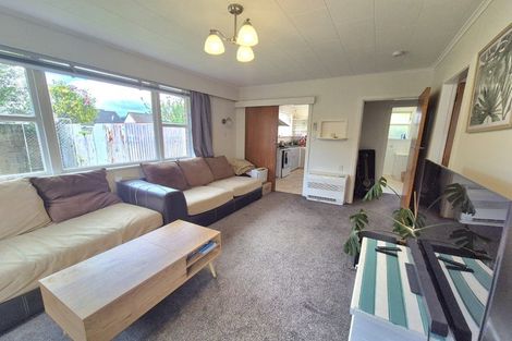 Photo of property in 4/11 Sutherland Avenue, Silverstream, Upper Hutt, 5019